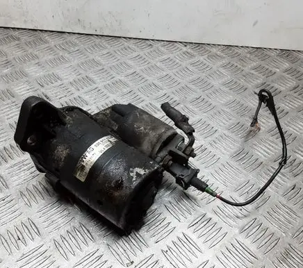 Volkswagen Golf IV Starter motor 020911023S D7ES