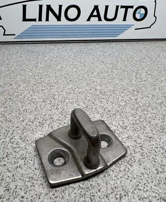 BMW 5 GT F07 Front door lock loop/hook striker 7249639