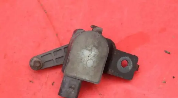 Sensor