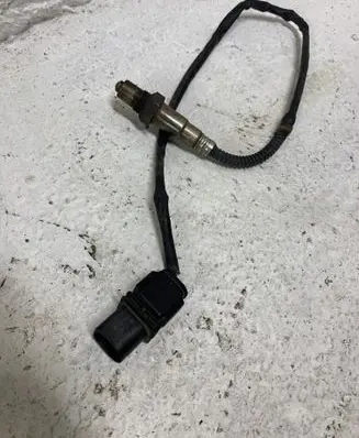 Volkswagen PASSAT B6 Lambda probe sensor 1928404687 0704200215