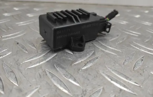 Skoda Superb B6 (3T) Seat heating relay 1Z0959772C