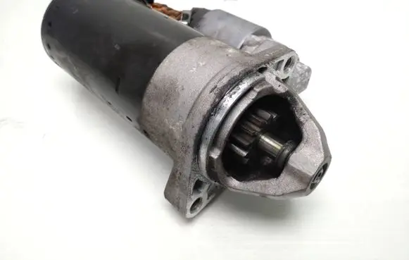 Mercedes-Benz C W204 Starter motor A6519062800 0001139065 20130127