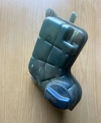 Audi A4 S4 B6 8E 8H Coolant expansion tank/reservoir 8E0121403