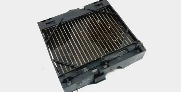 BMW 7 F01 F02 F03 F04 Engine oil radiator 7572542