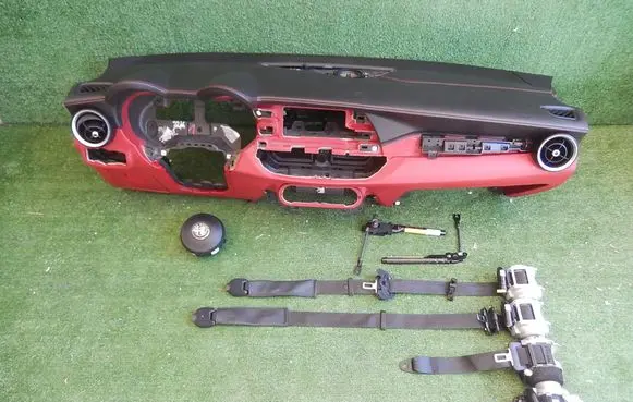 Alfa Romeo Stelvio Airbag set with panel 