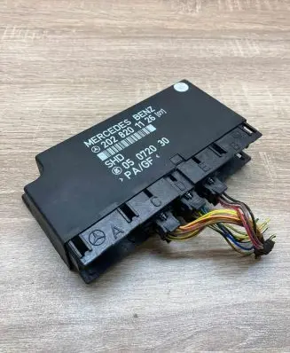 Mercedes-Benz C W202 Comfort/convenience module 2028201126 05072030
