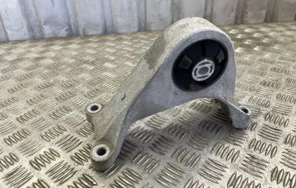 Renault Megane E-Tech Engine mount bracket