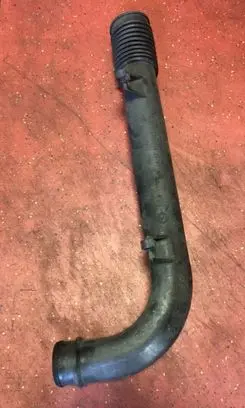Mercedes-Benz Vito Viano W638 Intercooler hose/pipe A6385282482