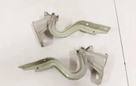 Fiat 500L Engine bonnet/hood hinges