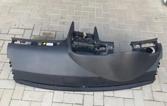Audi A6 S6 C6 4F Dashboard