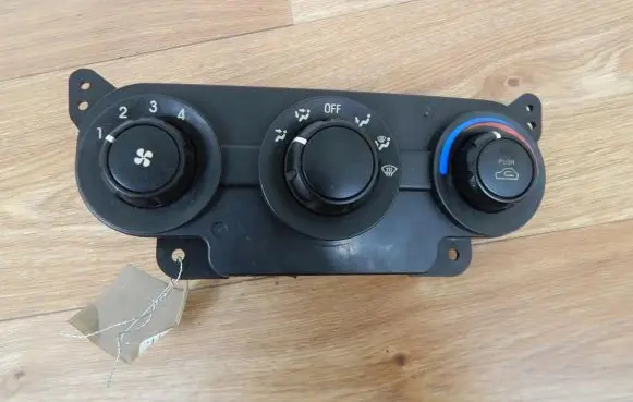 KIA Spectra Climate control unit