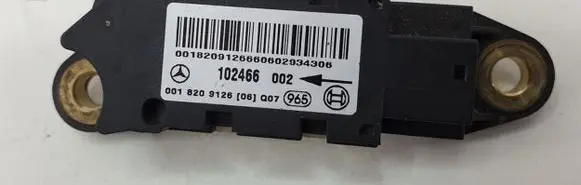 Mercedes-Benz C W203 Airbag deployment crash/impact sensor 0018209126