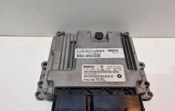 Jeep Grand Cherokee Engine control unit/module P05150767AC 0281030158
