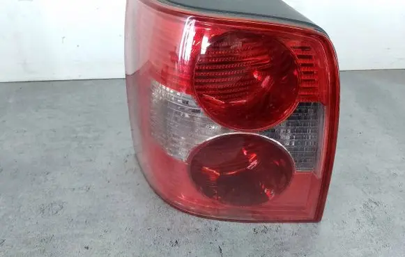 Volkswagen PASSAT B5.5 Rear/tail lights 11-A210B