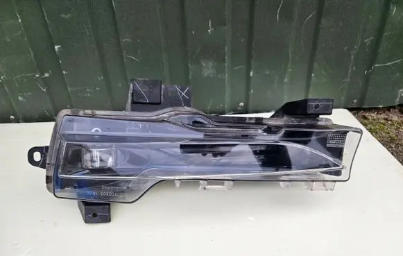 Tesla Model 3 LED Daytime headlight 1077395