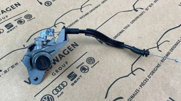 Audi A8 S8 D4 4H Tailgate/trunk/boot lock/catch/latch 8E0827573A