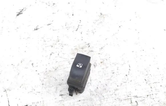 Opel Vivaro Electric window control switch 057321B
