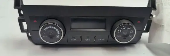 Cadillac DTS Climate control/heater control trim 25839377