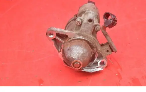 Toyota Yaris Starter motor 28100-0Q050