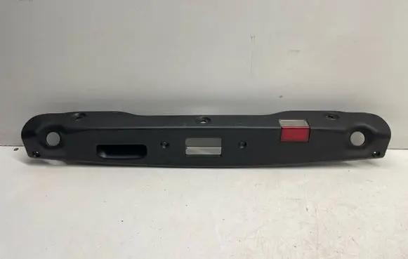 Mercedes-Benz C W204 Tailgate trim A2047580002
