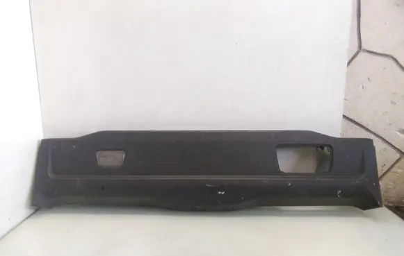 Volvo XC90 Tailgate trim