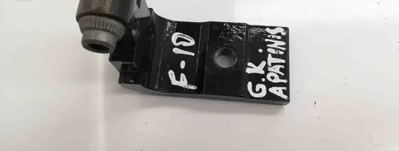 BMW 5 F10 F11 Rear door lower hinge 7185635