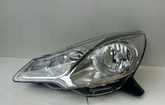 Citroen C3 Headlight/headlamp 9677038280