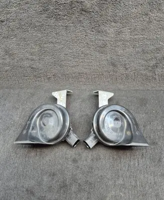Audi Q7 4M Horn signal 4M0951221 4M0951209 4M0951229