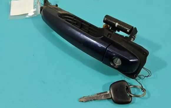 Suzuki SX4 Front door exterior handle IMPRK1524471