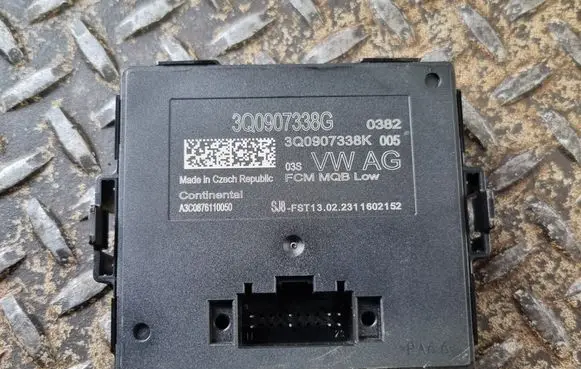 Volkswagen Tiguan Light module LCM 3Q0907338G