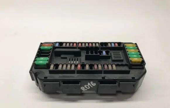 BMW 2 F22 F23 Fuse box set 9389068 8832512