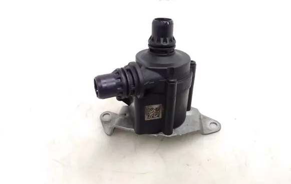 BMW X5 F15 Electric auxiliary coolant/water pump 8511748