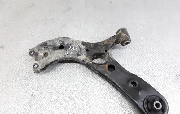 Front lower control arm/wishbone