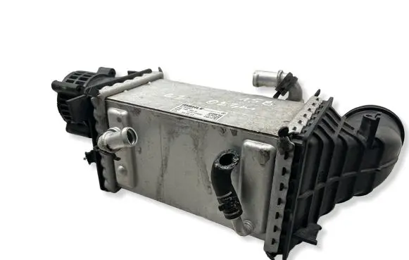 Audi Q2 - Intercooler radiator 04E145785P LLKTYPV02