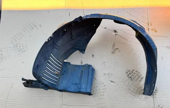 Mitsubishi Colt Front wheel arch liner splash guards MR575539 44590