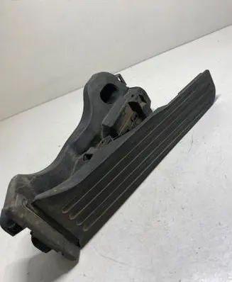 Volkswagen PASSAT B6 Accelerator throttle pedal 1K1721503L