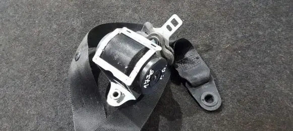 Ford Focus C-MAX Front seatbelt