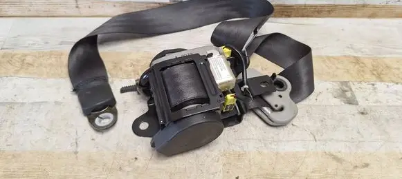 Honda Accord Front seatbelt NSB098GR08 E40432072 0432072