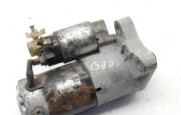 Mazda 6 Starter motor M001T81582
