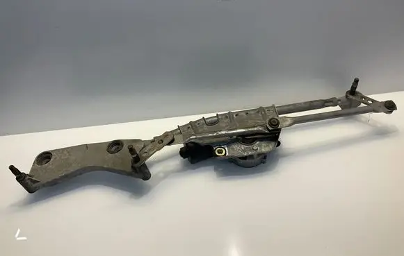 Mercedes-Benz ML AMG W164 Front wiper linkage and motor A1648201742 404930 1285N
