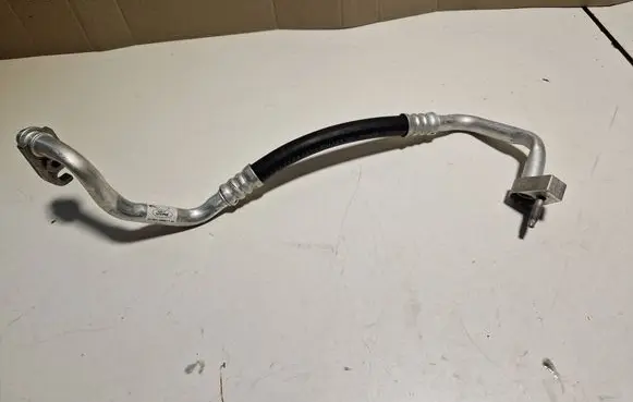 Air conditioning (A/C) pipe/hose
