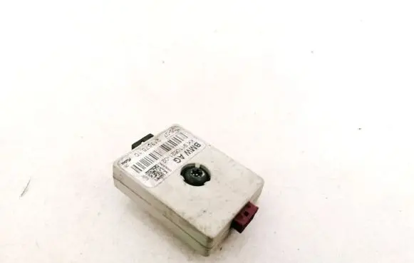 BMW 3 E90 E91 Antenna control unit 911062102 9110621-02
