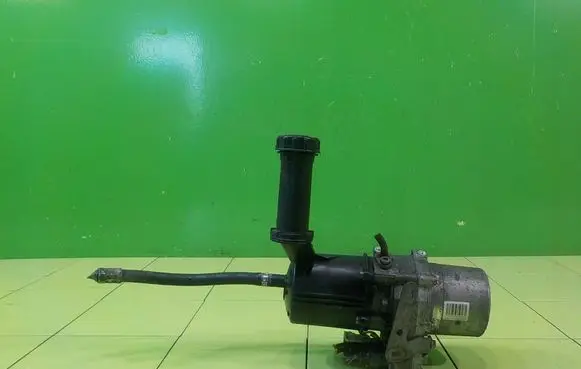 Citroen DS4 Power steering pump 9803319180