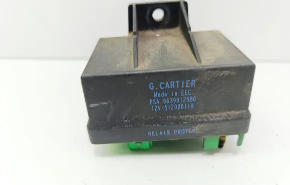 Peugeot 607 Glow plug pre-heat relay 9639912580