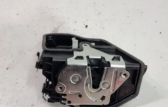 BMW 3 F30 F35 F31 Front door lock 7229458