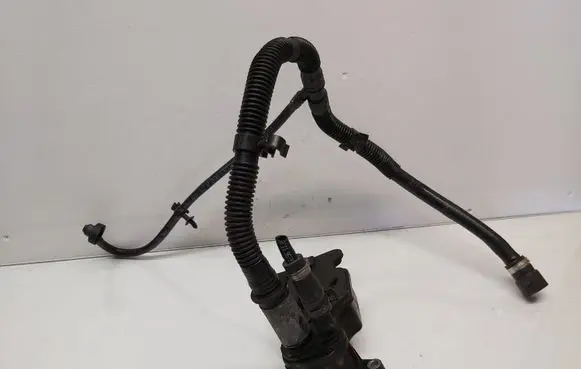 Mercedes-Benz B W246 W242 Oil breather separator A2700104203
