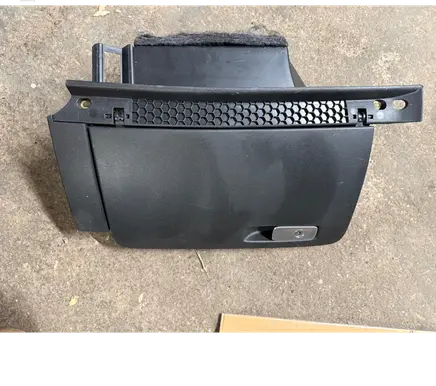 Audi A1 Glove box central console 8X1857035A