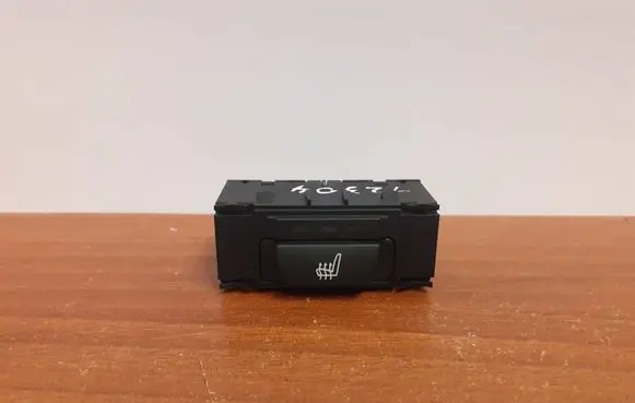 BMW X5 F15 Seat heating switch 9384805 18347910 30549673911
