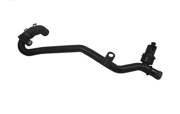 Volkswagen PASSAT B6 Engine coolant pipe/hose 5N0121065