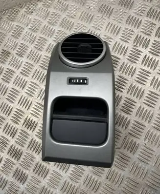 Land Rover Discovery 3 - LR3 Dashboard side air vent grill/cover trim JBD500210XXXG01